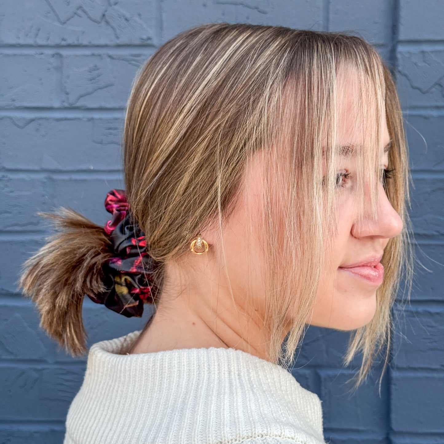 Black and Fuchsia Scrunchie (S)