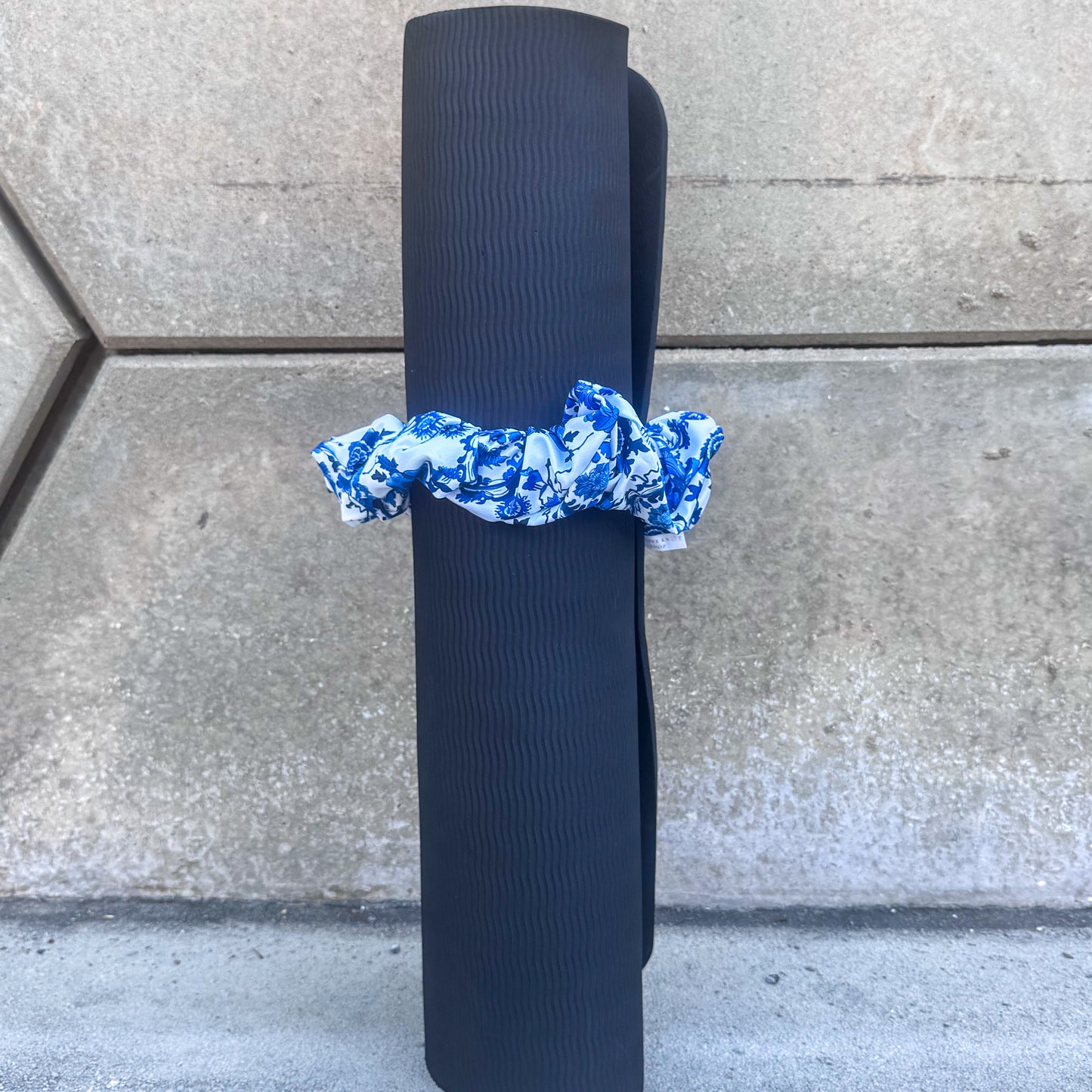 Blue China Mat Tie Srunchie