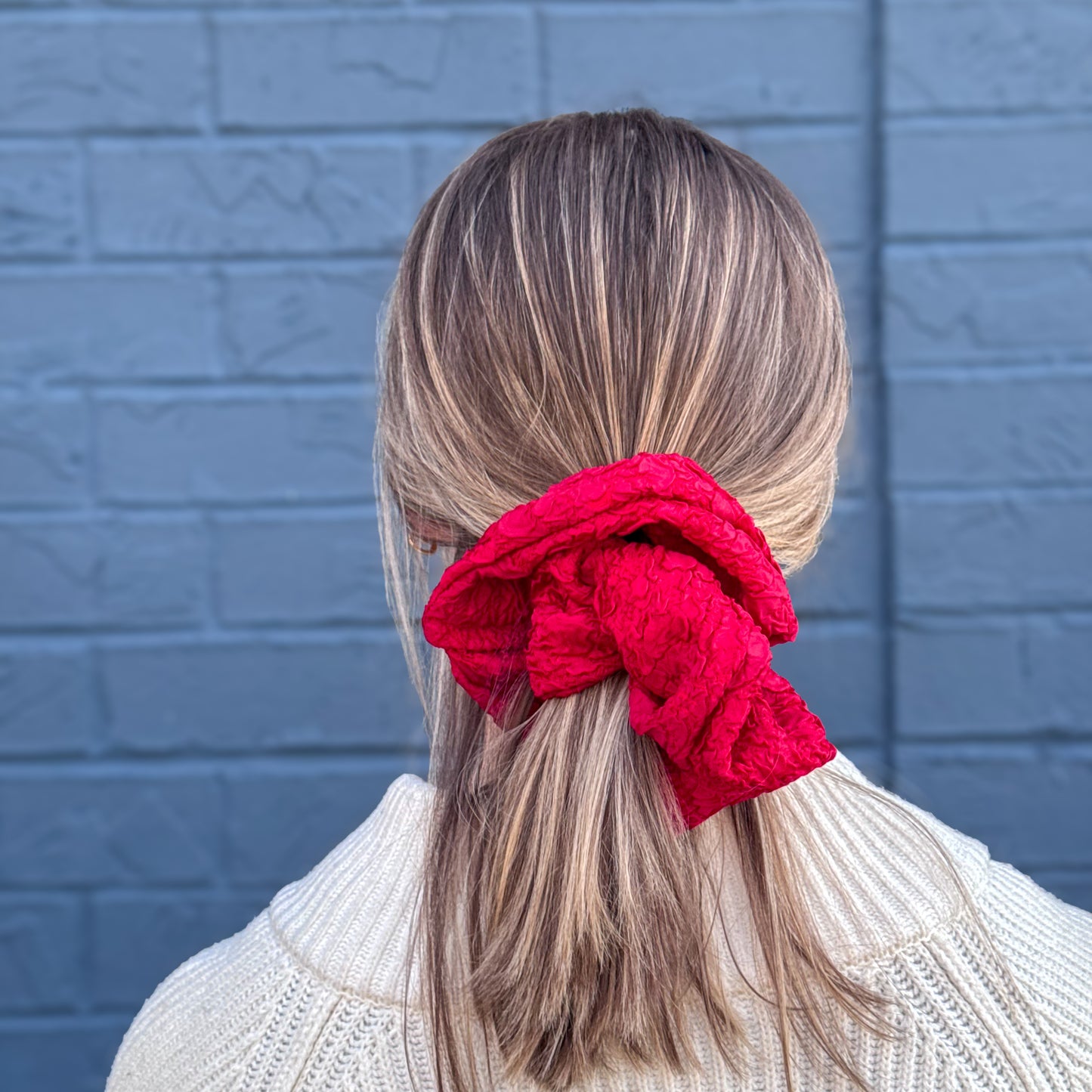 Red Popcorn Scrunchie (M)
