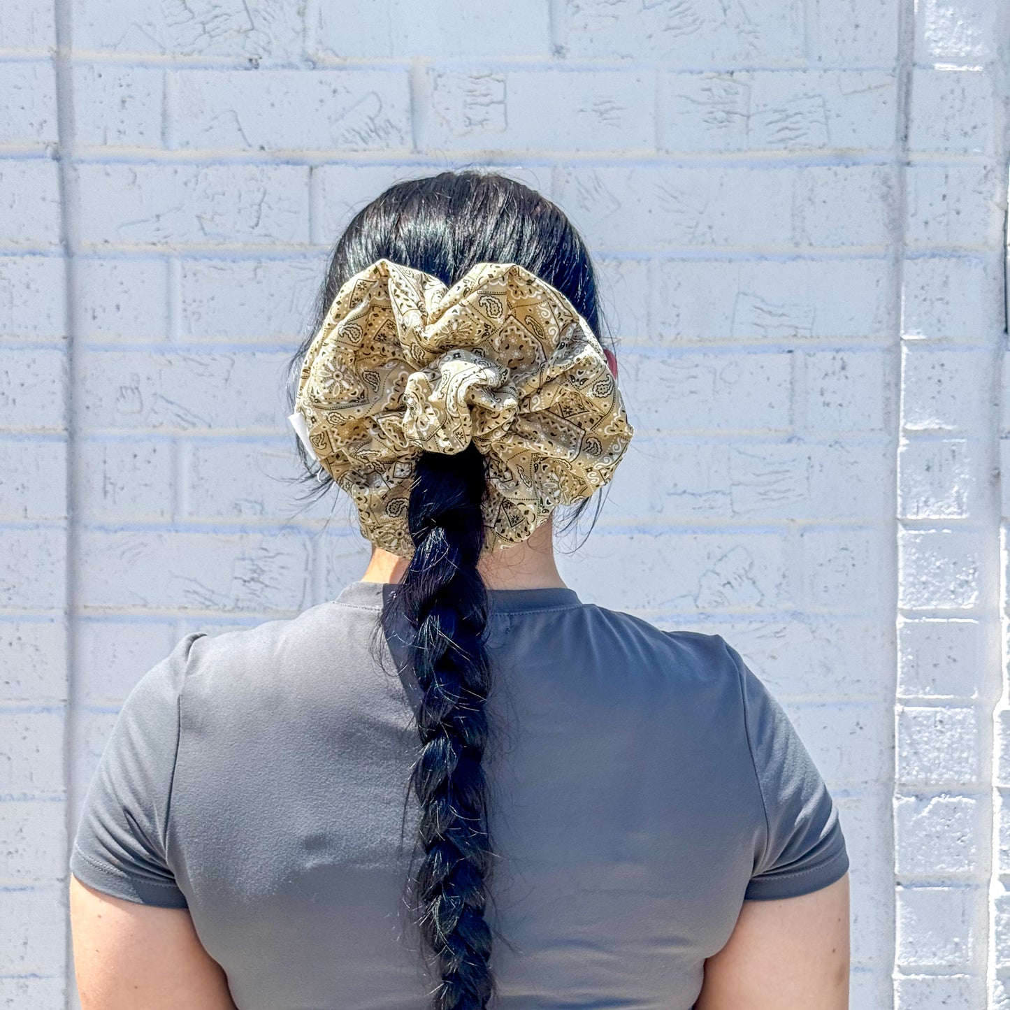 Tan Paisley Scrunchie (XL)