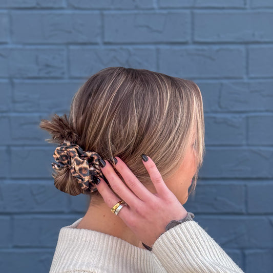 Leopard Satin Scrunchie (S)