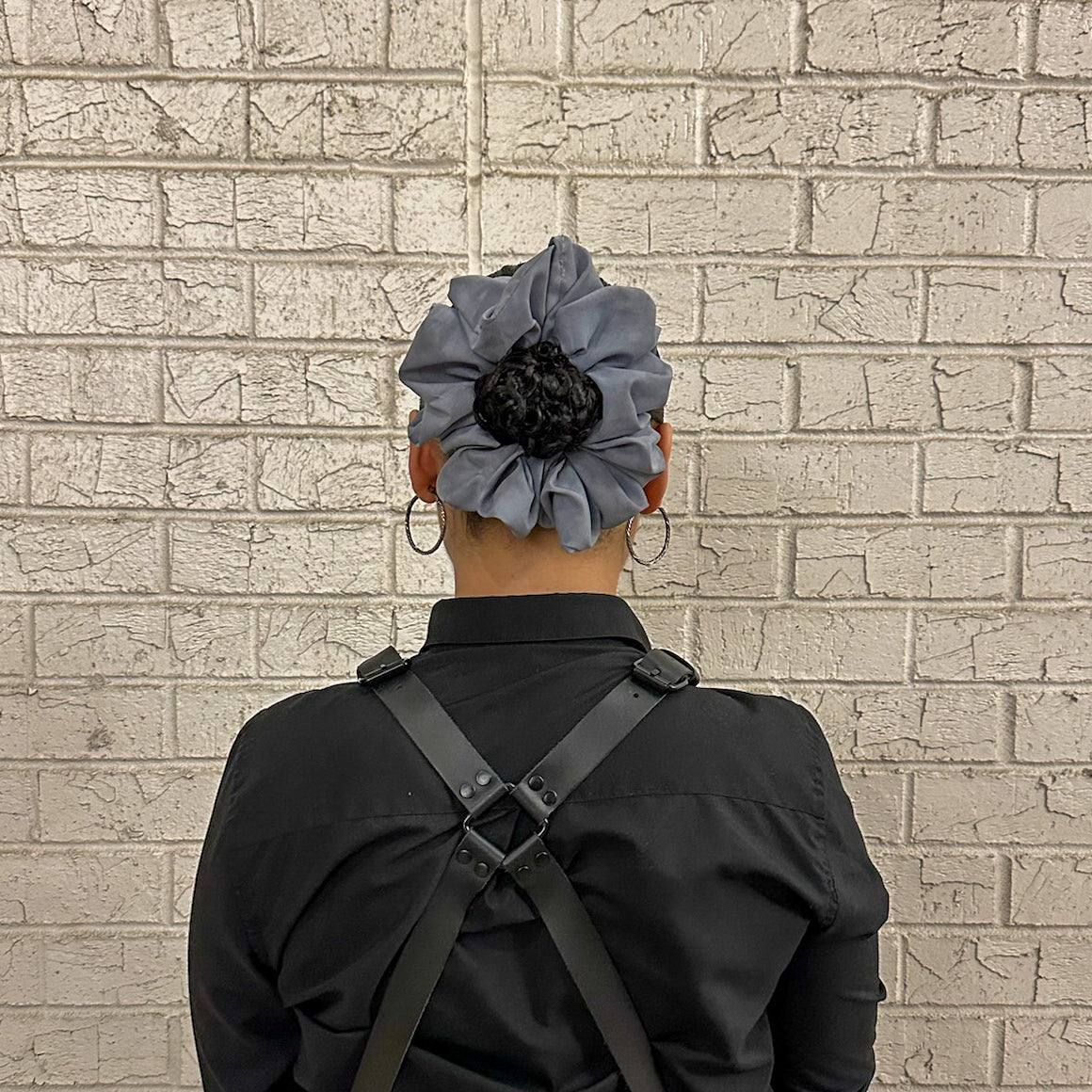 Grey Polyester Scrunchie (M)